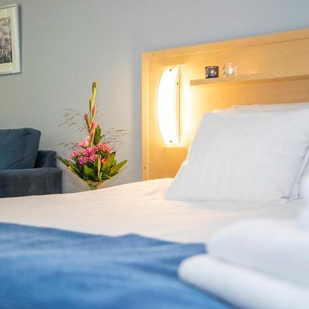 Hotel Uusikuu Mikkeli Bagian luar foto