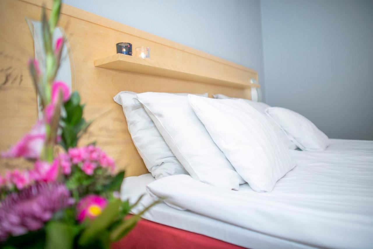 Hotel Uusikuu Mikkeli Bagian luar foto